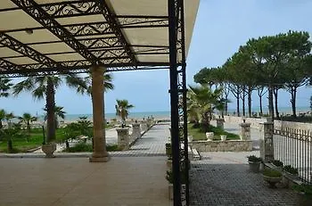 מלון Royal Park 3*
